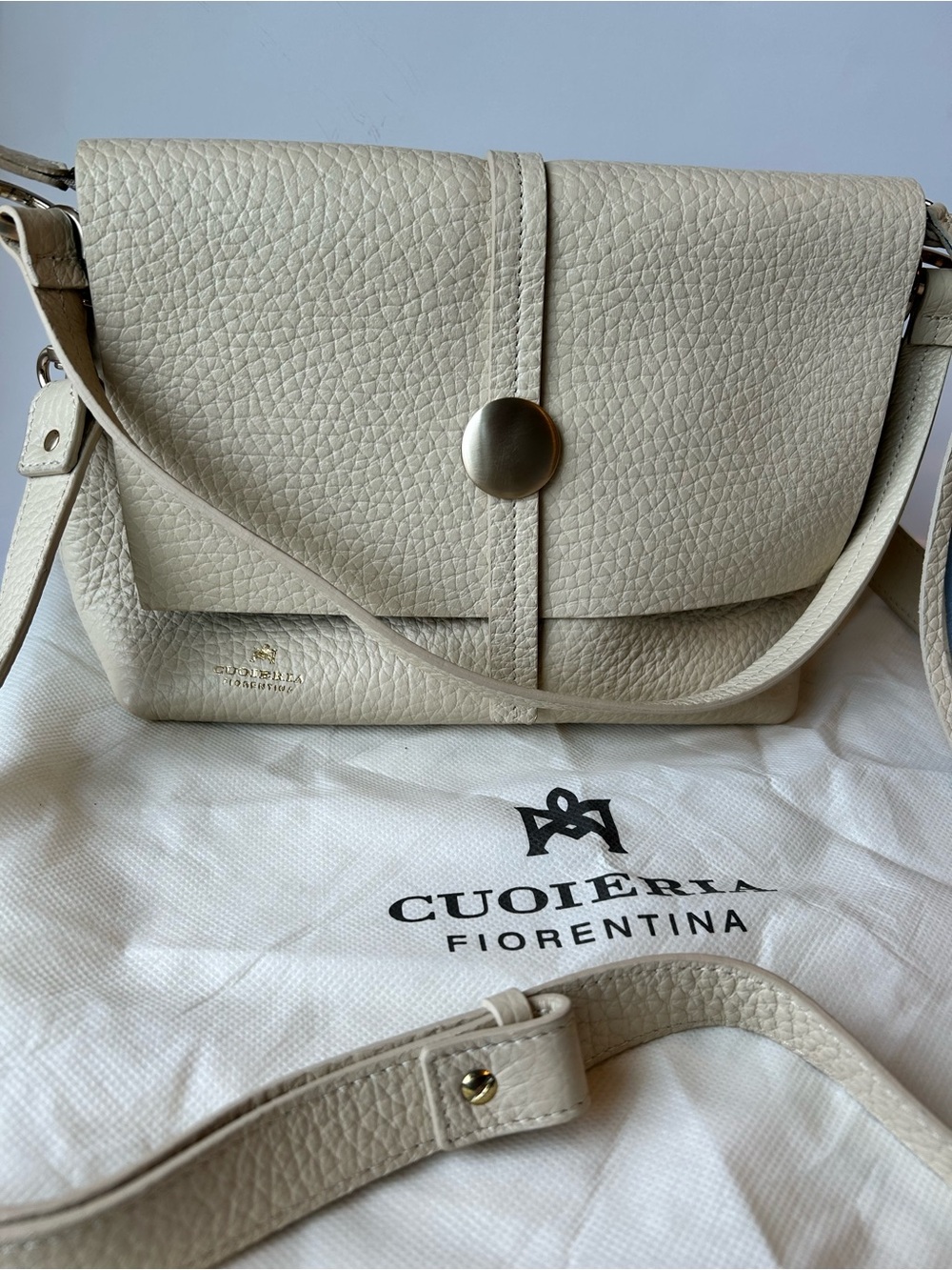 Cuoieria Fiorentina Cream Pebbled Leather Crossbody Flap Bag - Made In Italy